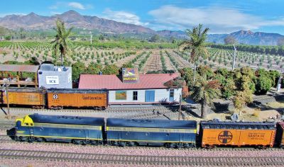 a sunny day on the santa fe